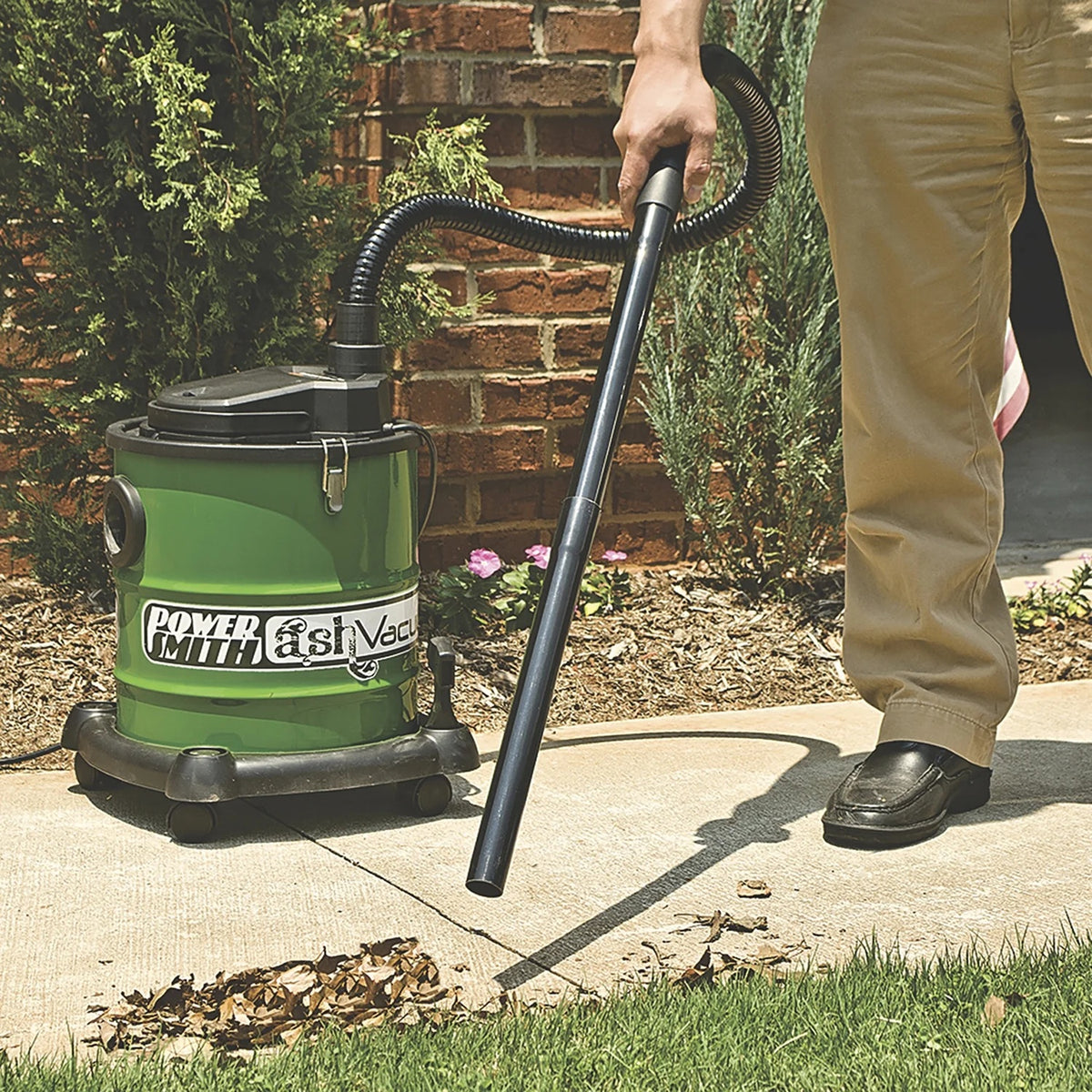 PowerSmith PAVC101 10-Amp 3-Gal. Ash Vacuum