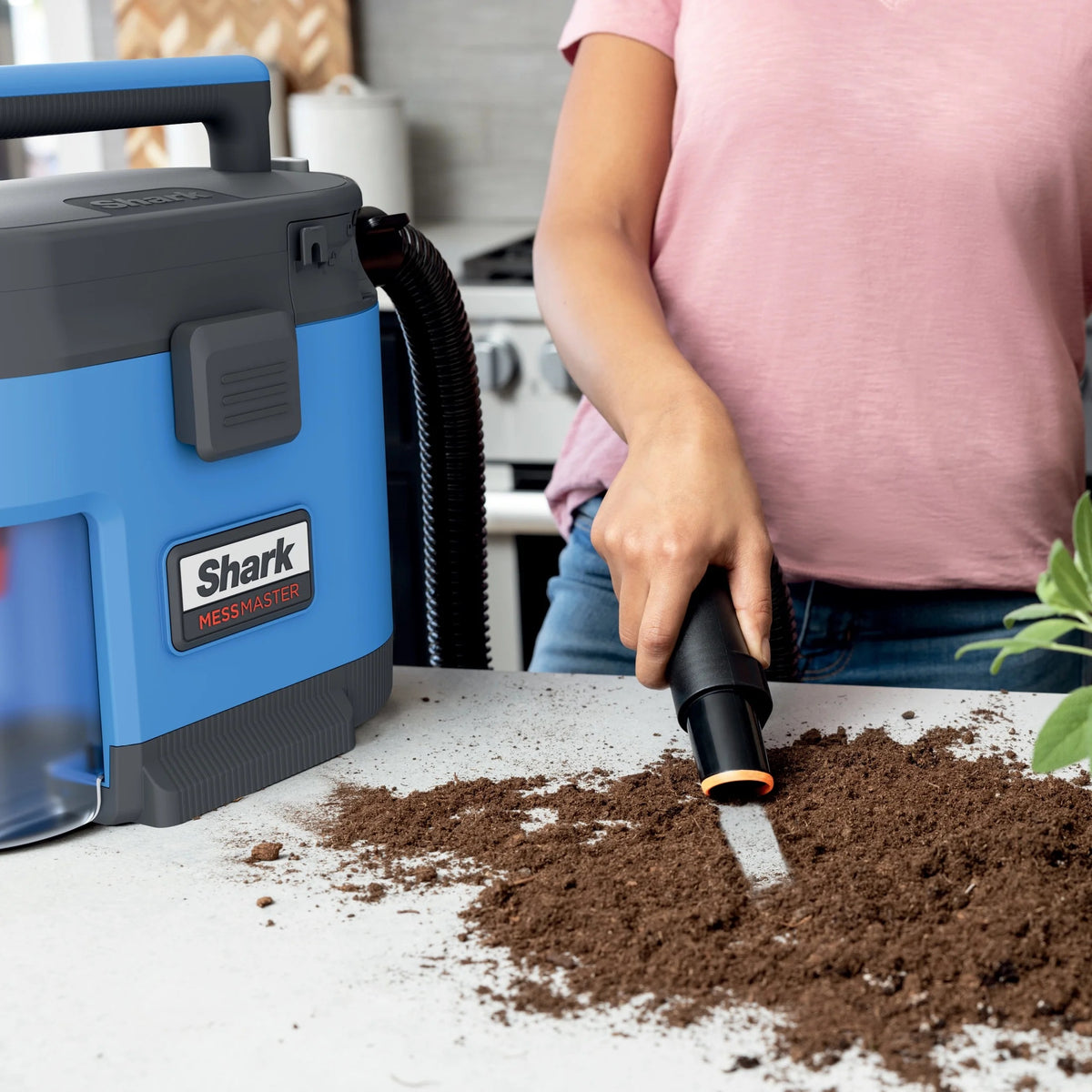 Shark MessMaster Portable Wet and Dry Vacuum for Home, Shop, Garage, 1 Gallon, Corded